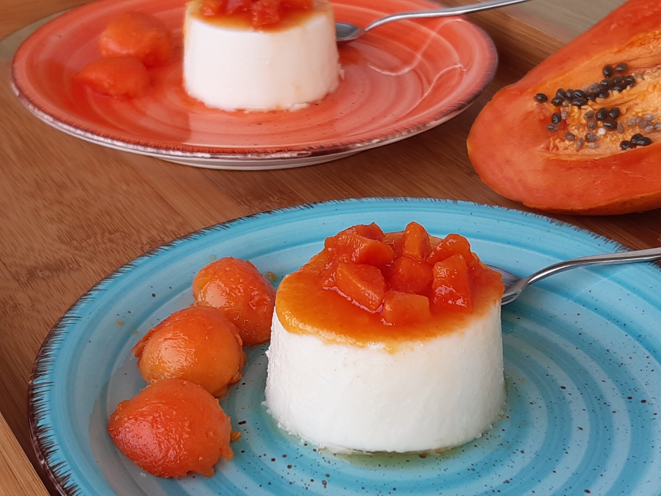Panna cotta coulis papaya
